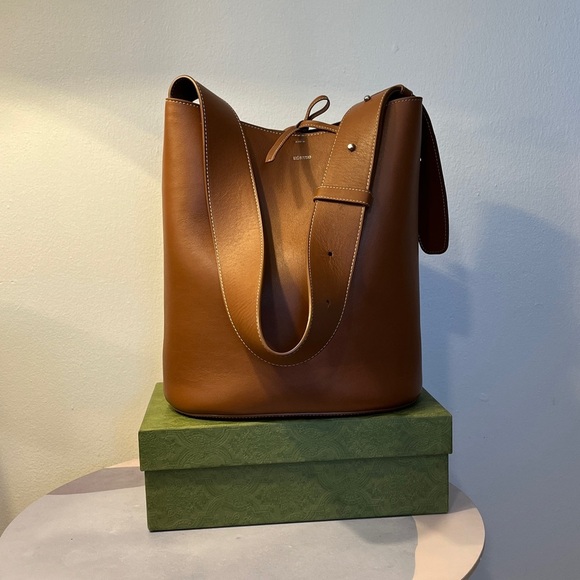 Lie Studio Norma Bucket Tote Bag Toffee Brown / Cognac - Picture 3 of 12